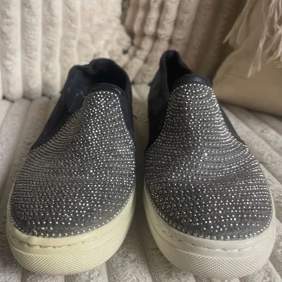 Skechers Women's Glittering Black Slip-On Sneakers - Picture 2 of 8